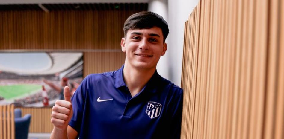 世体：巴萨重新关注马竞青训后卫斯皮纳，也在关注亚基罗维奇